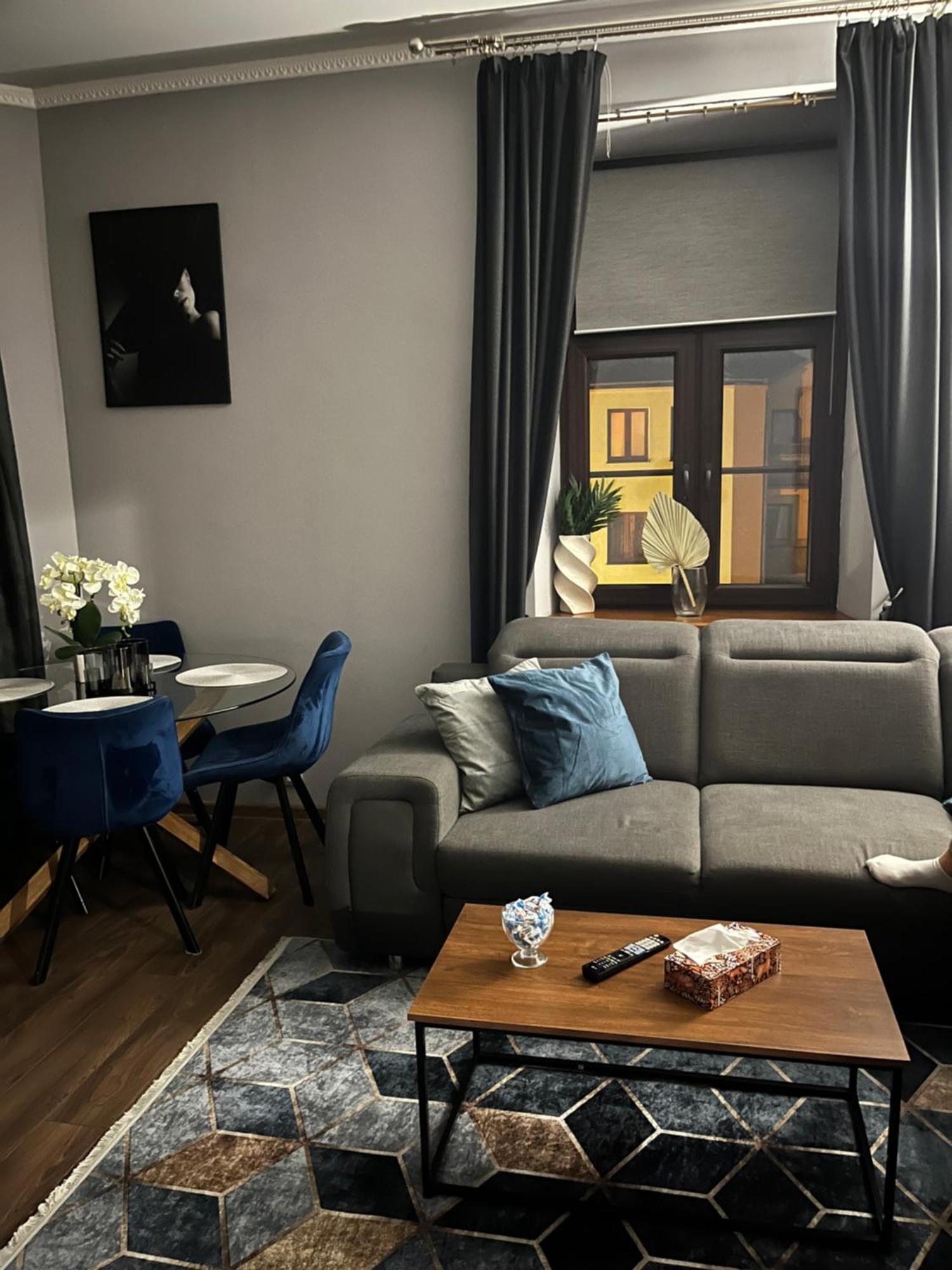 Apartamenty Luczkowskiego Z Widokiem Na Studnie 4 Chełm Buitenkant foto