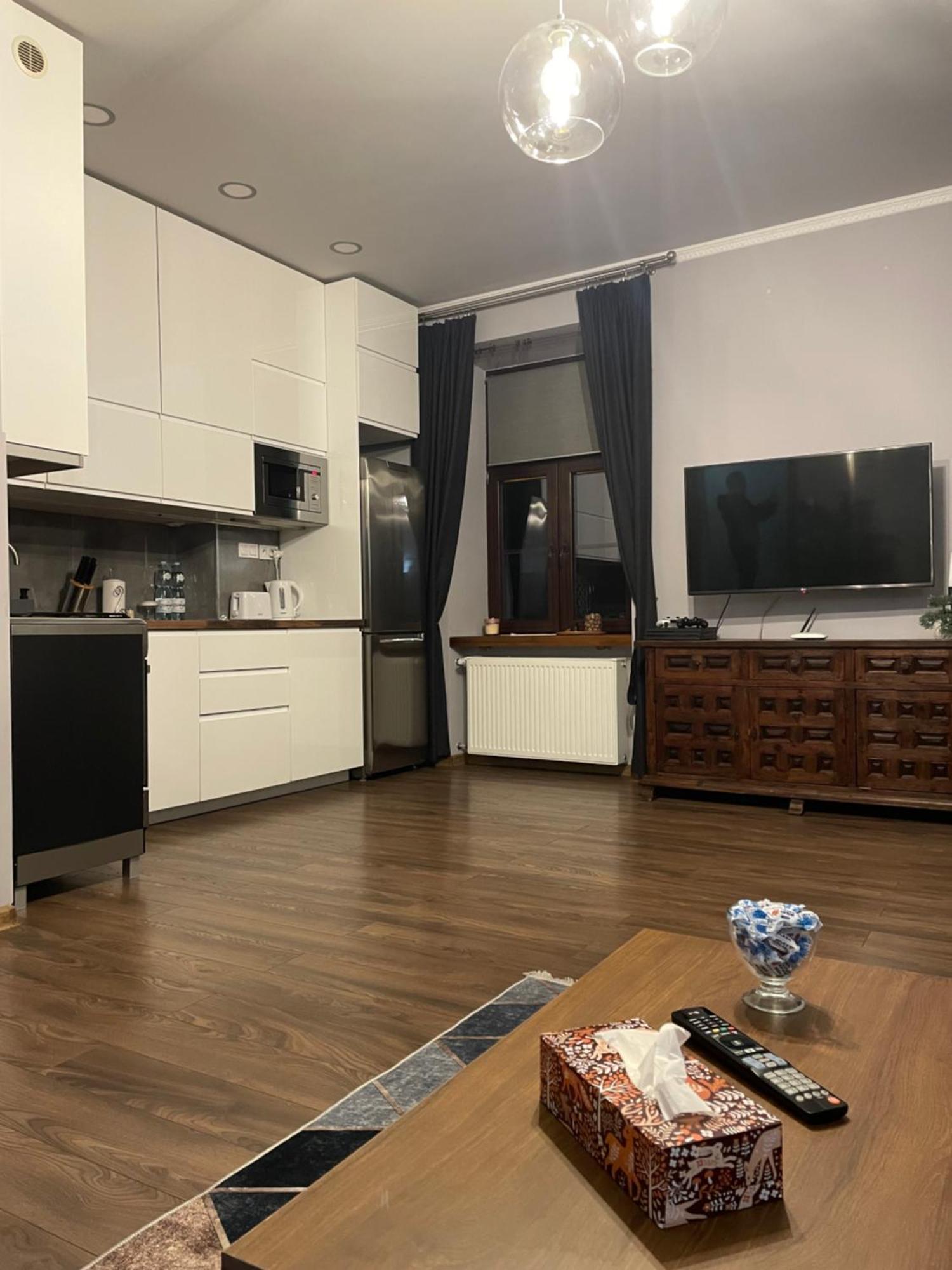 Apartamenty Luczkowskiego Z Widokiem Na Studnie 4 Chełm Buitenkant foto