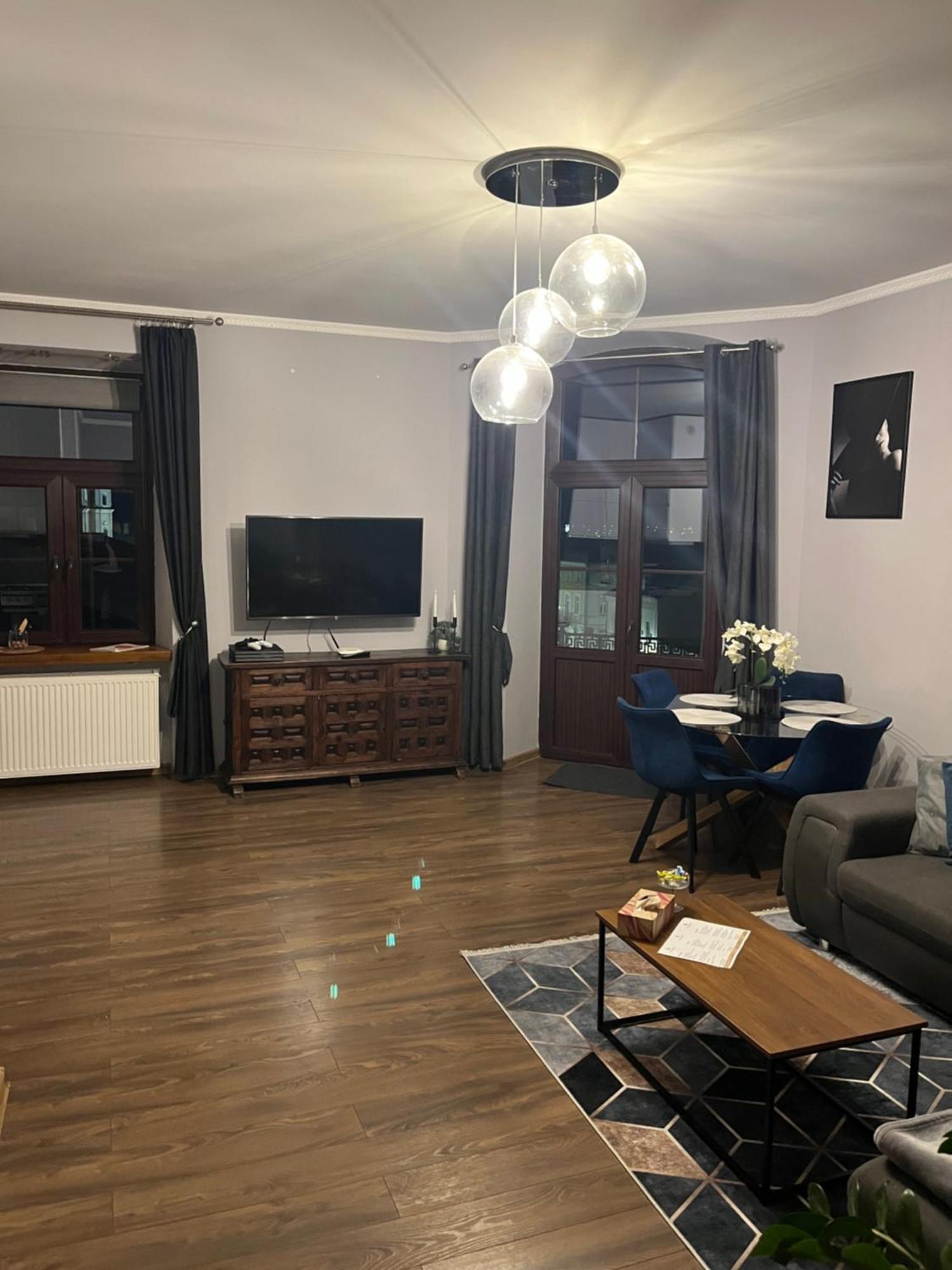 Apartamenty Luczkowskiego Z Widokiem Na Studnie 4 Chełm Buitenkant foto